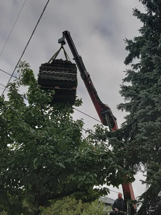 Azbest znika z Garwolina. Usunięto 51 ton szkodliwego materiału