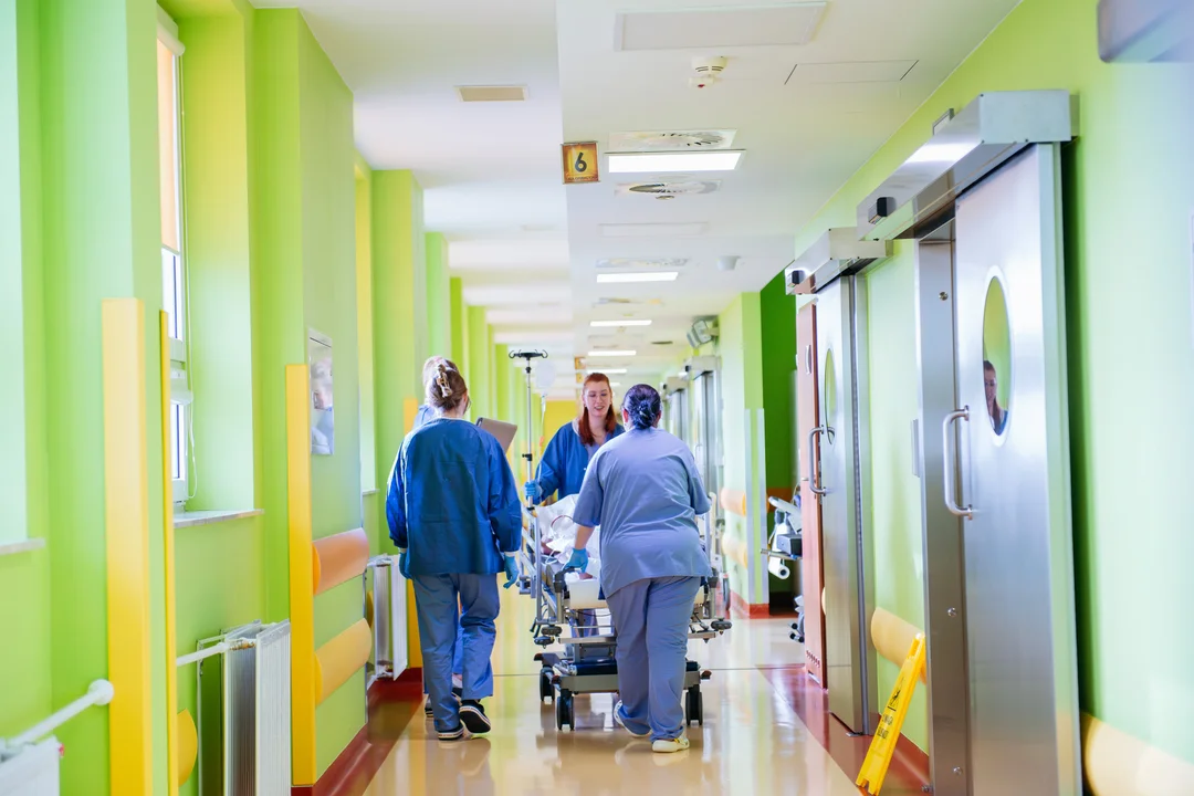 Robotem w raka. Maszyna wykonała już 500 operacji w COZL w Lublinie