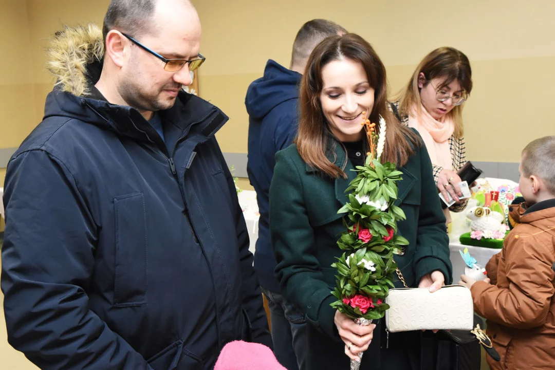 Piękne ozdoby wielkanocne na kiermaszu w Anielinie