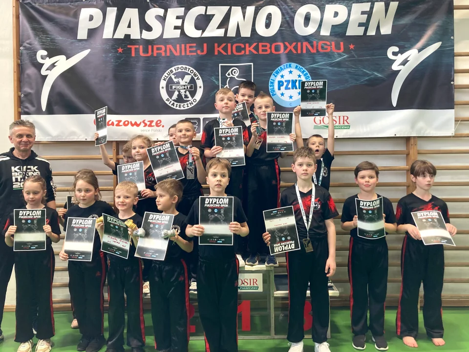 10 medali zawodników KSW Łuków na turnieju w Piasecznie (zdjęcia) - Zdjęcie główne