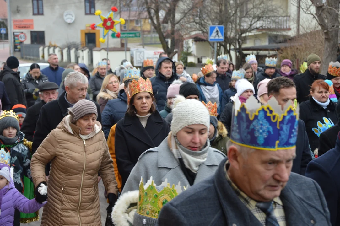 Orszak Trzech Króli przeszedł ulicami Chodla