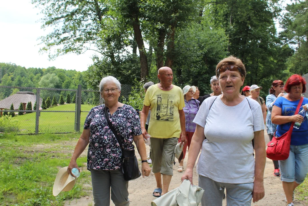 Odkrywając źródła rzeki Świder. Międzypokoleniowy spacer w Stoczku Łukowskim