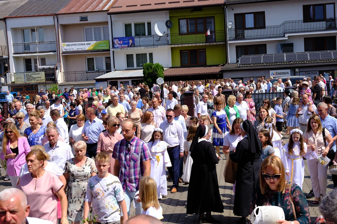 Procesja Bożego Ciała w parafii Matki Kościoła w Łukowie