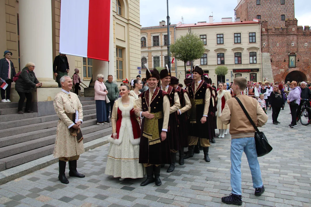 Obchody 3 maja w Lublinie. Mieszkańcy zatańczyli wspólnie Poloneza