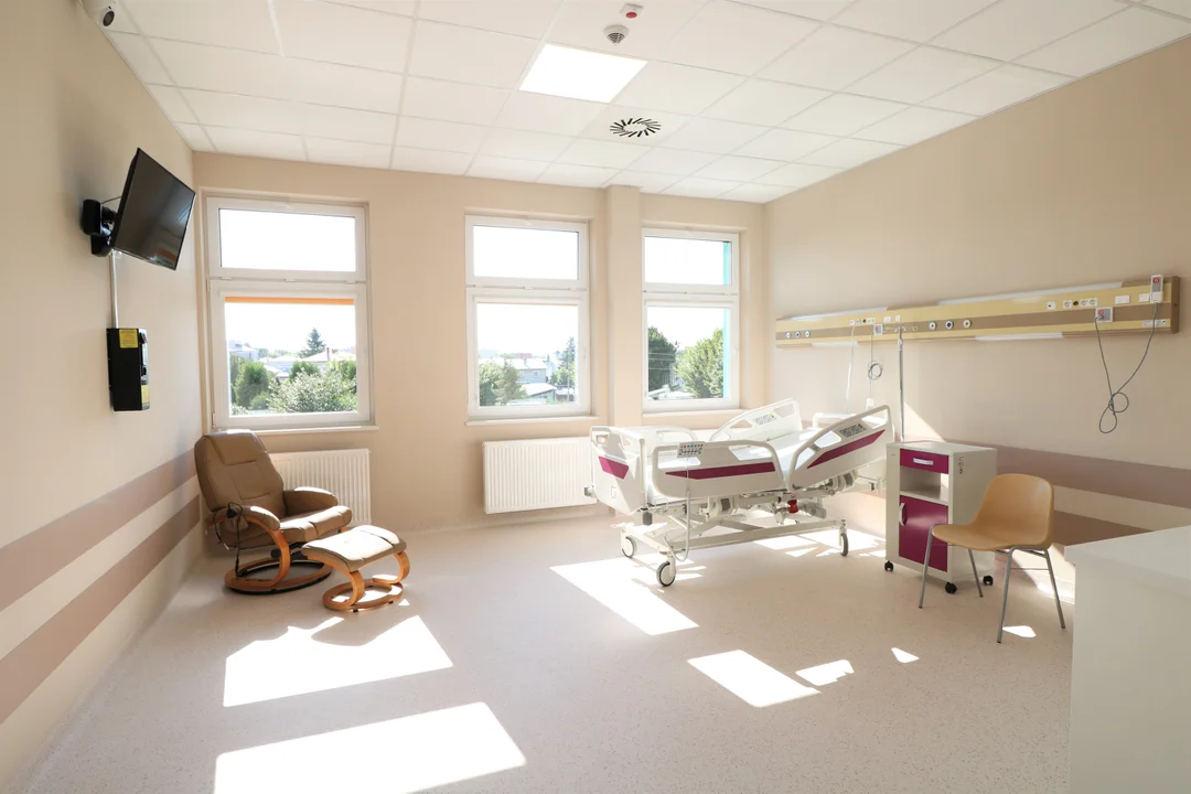 Województwo lubelskie: Szpital w regionie ma nową porodówkę. Została już oficjalnie otwarta