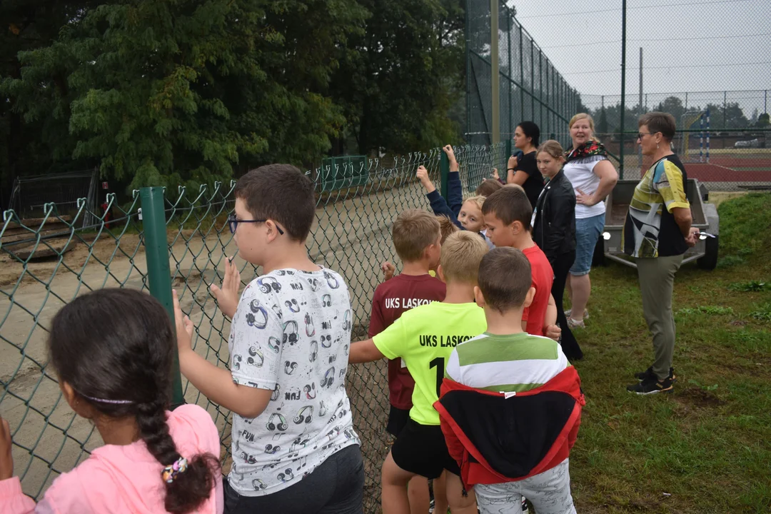 Zabawa i edukacja w jednym - tak wyglądał piknik "Bezpiecznie z Koziołkami" w Baranowie. ZOBACZ ZDJĘCIA