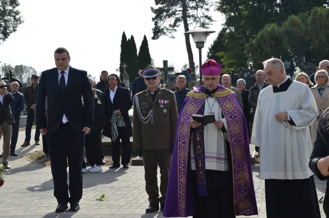 Odsłonięcie nagrobka żołnierza AK Karola Chlebickiego w Chodlu