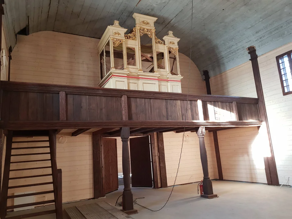 Kościół w Dubie odzyskuje dawny blask (foto) - Zdjęcie główne