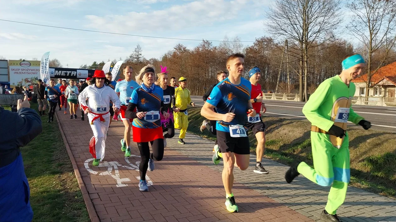 Powiat bialski: Aktywność fizyczna w nowy rok. Kolejna edycja biegu noworocznego (ZDJĘCIA, WIDEO) - Zdjęcie główne