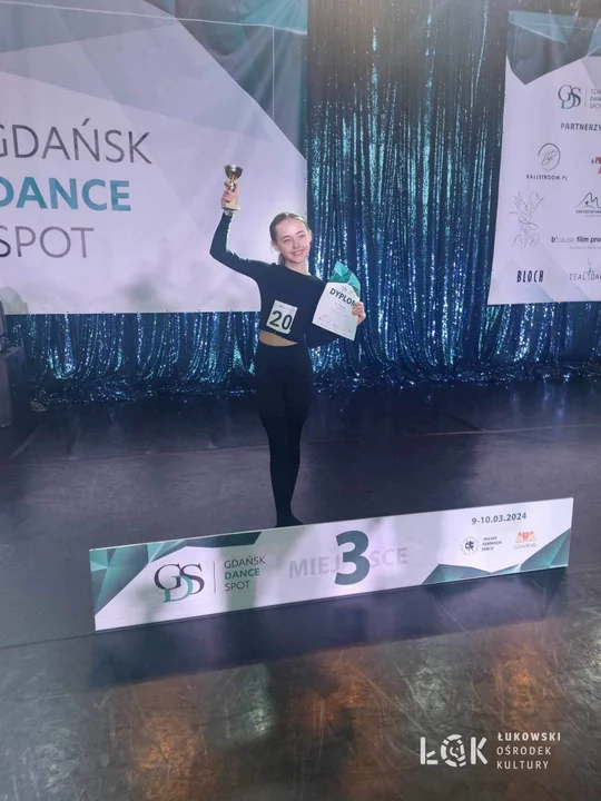 Tancerki z ŁOK Dance Factory na podium