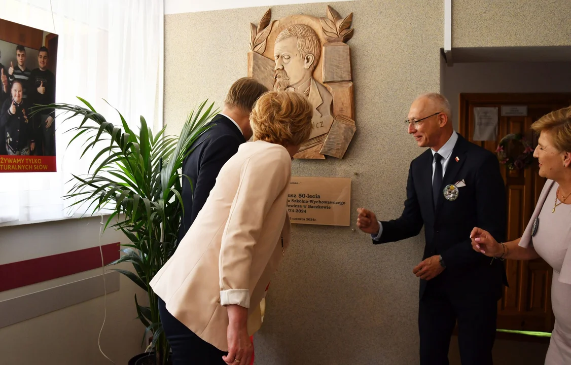 50-lecie istnienia Specjalnego Ośrodka Szkolno - Wychowawczego im. H. Sienkiewicza w Baczkowie