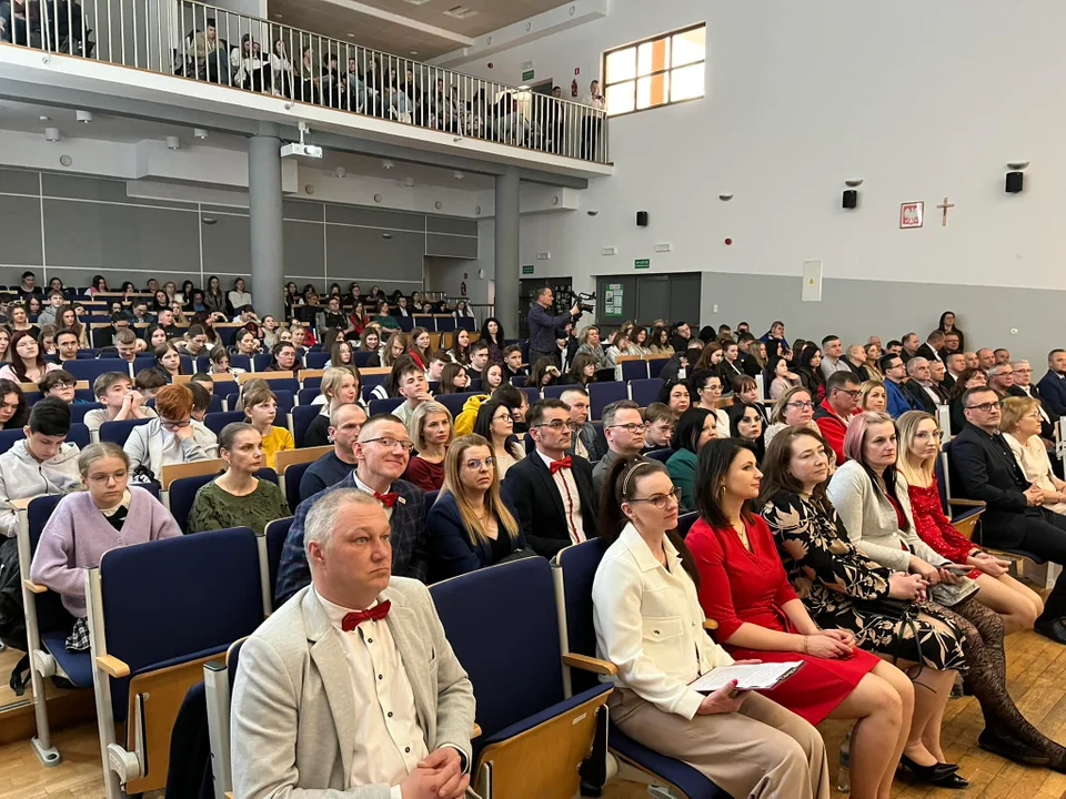 Odznaczenia dla krwiodawców z HDK Ostoja w Łukowie (zdjęcia). Konferencja z okazji 5 –lecia działalności klubu.