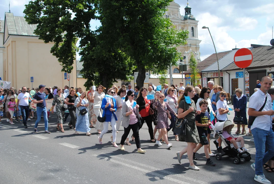 Jarmark Opolski rozpoczął się barwnym korowodem