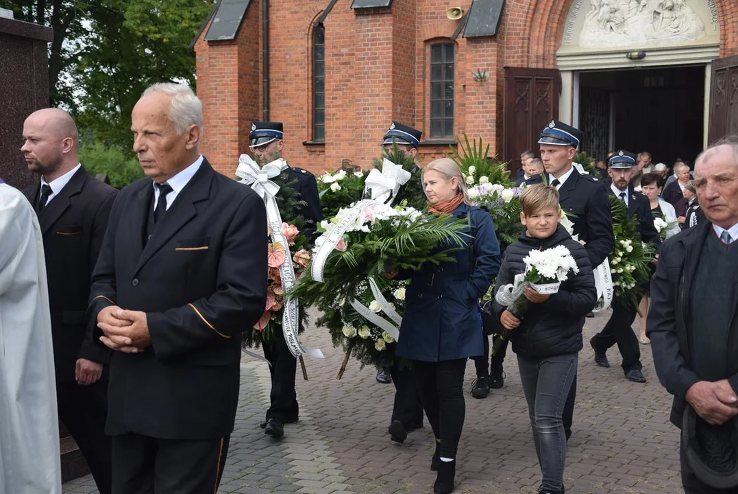 Uroczystości pogrzebowe śp. ks. kanonika Henryka Prządki