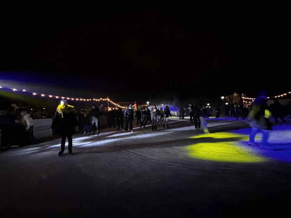 Lodowisko na placu Litewskim