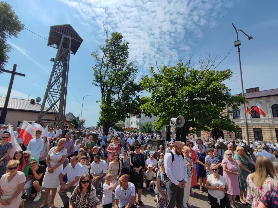 Procesja Bożego Ciała w parafii Podwyższenia Krzyża Świętego w Łukowie