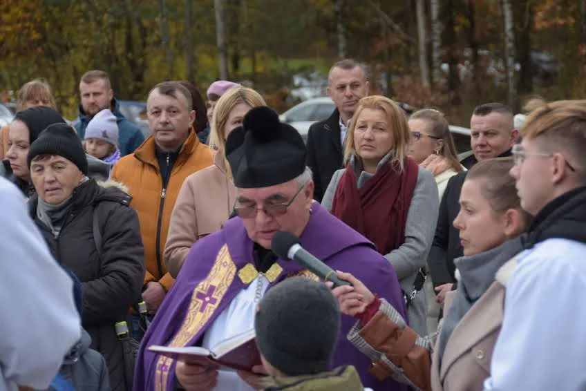 Uroczystości 1 listopada na cmentarzu w Szczałbie (ZDJĘCIA)