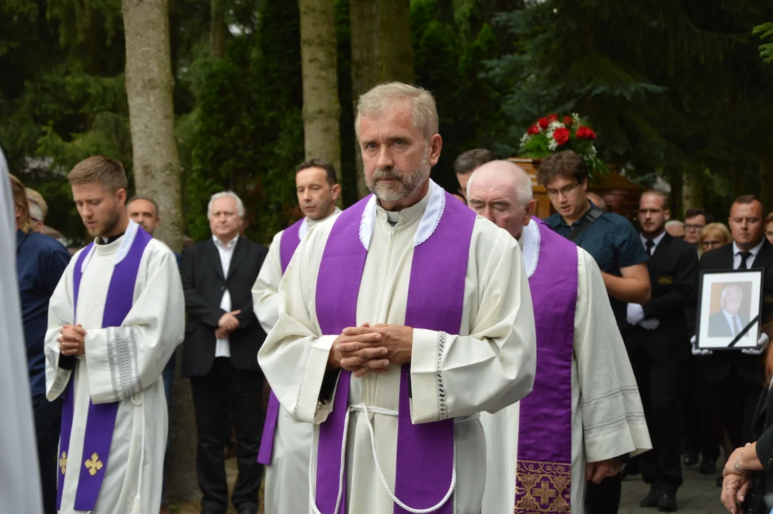 Uroczystości pogrzebowe Gabrieloa Maja, prezesa Powiatowego Centrum Zdrowia w Opolu Lubelskim