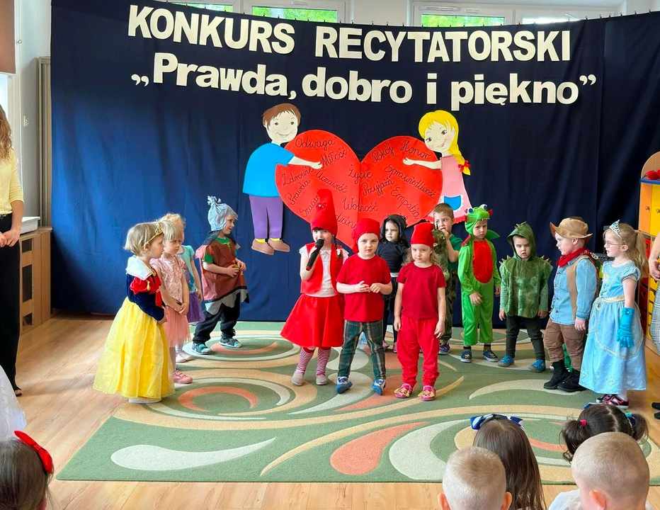 Konkurs recytatorski w Przedszkolu nr 2 w Lubartowie (zdjęcia) - Zdjęcie główne