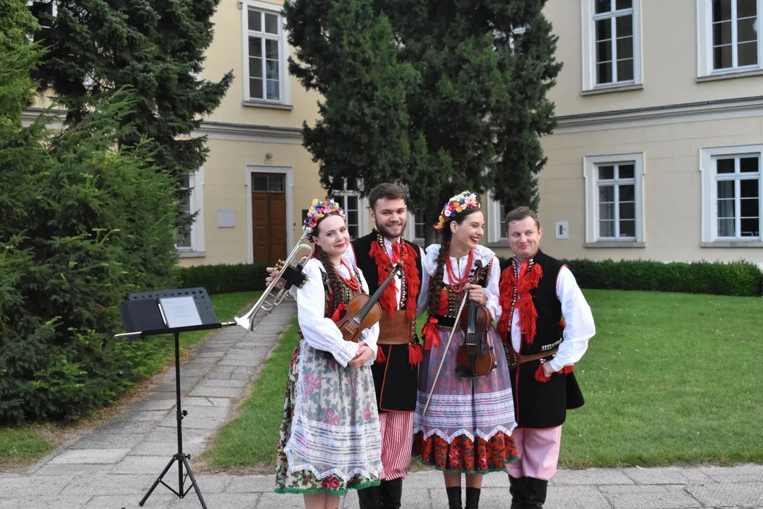 Za nami 3 dzień Międzynarodowego Festiwalu Folklorystycznego. Zobacz fotorelację prosto ze Skweru Niepodległości