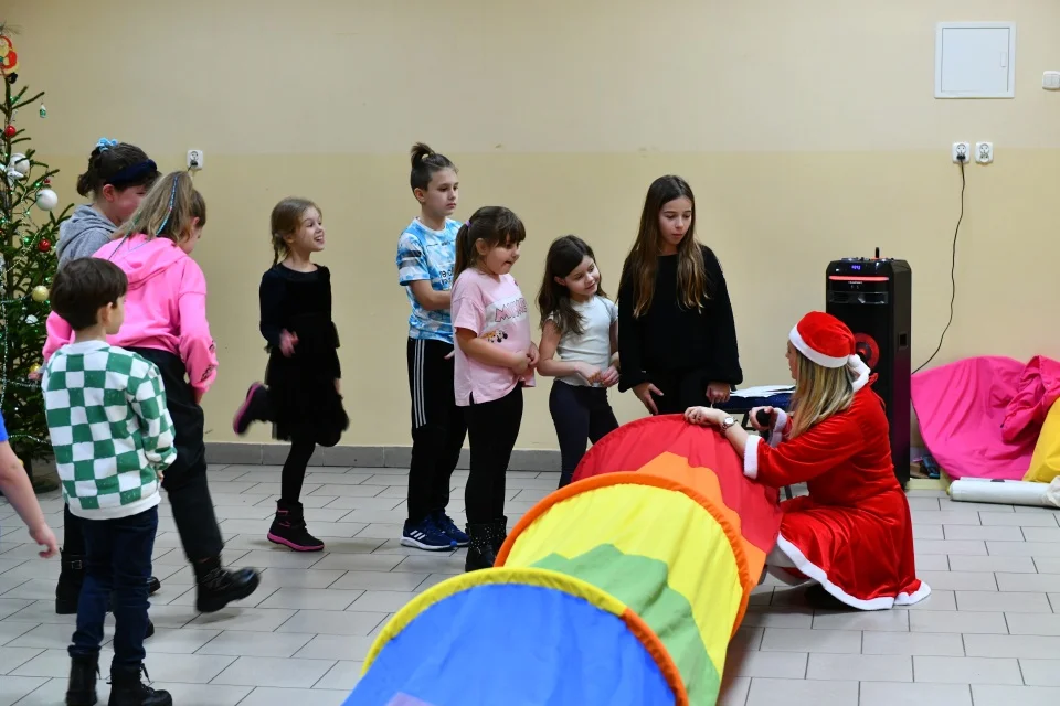 Zabawa choinkowa w Jeziorach (zdjęcia).