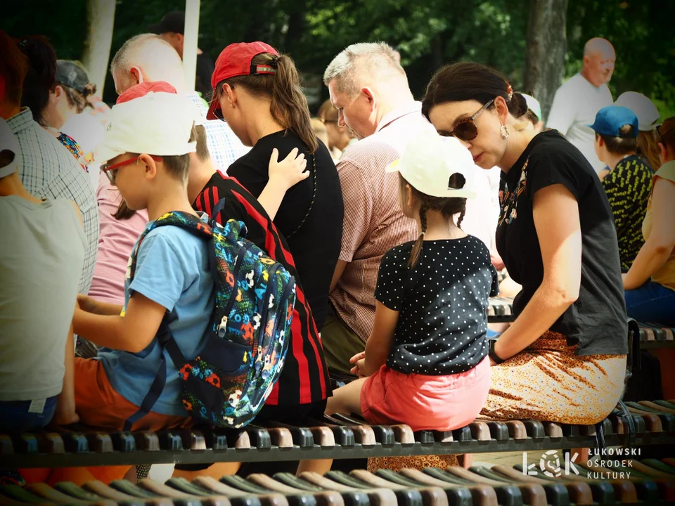 Wakacje z ŁOK. Farma iluzji i pokaz magii