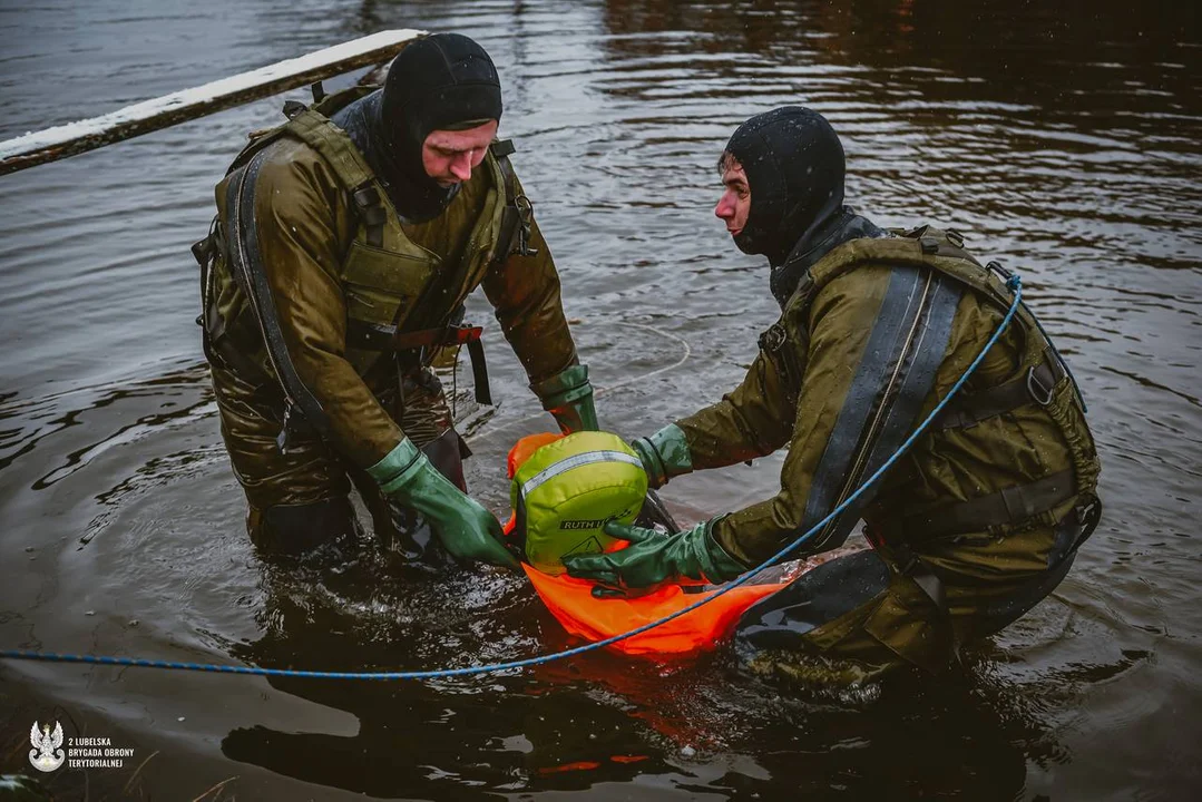 Lubelscy terytorialsi na ćwiczeniach. W scenariuszu wybuch gazu