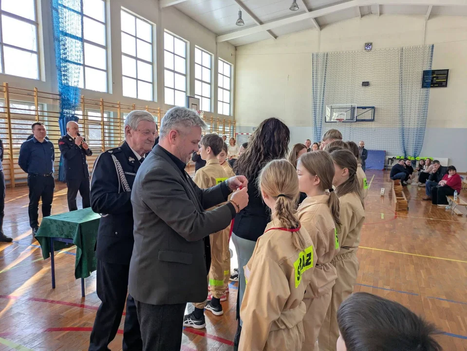 Gminne eliminacje do powiatowych zawodów Młodzieżowych Drużyn Pożarniczych - gminy Kurów i Markuszów