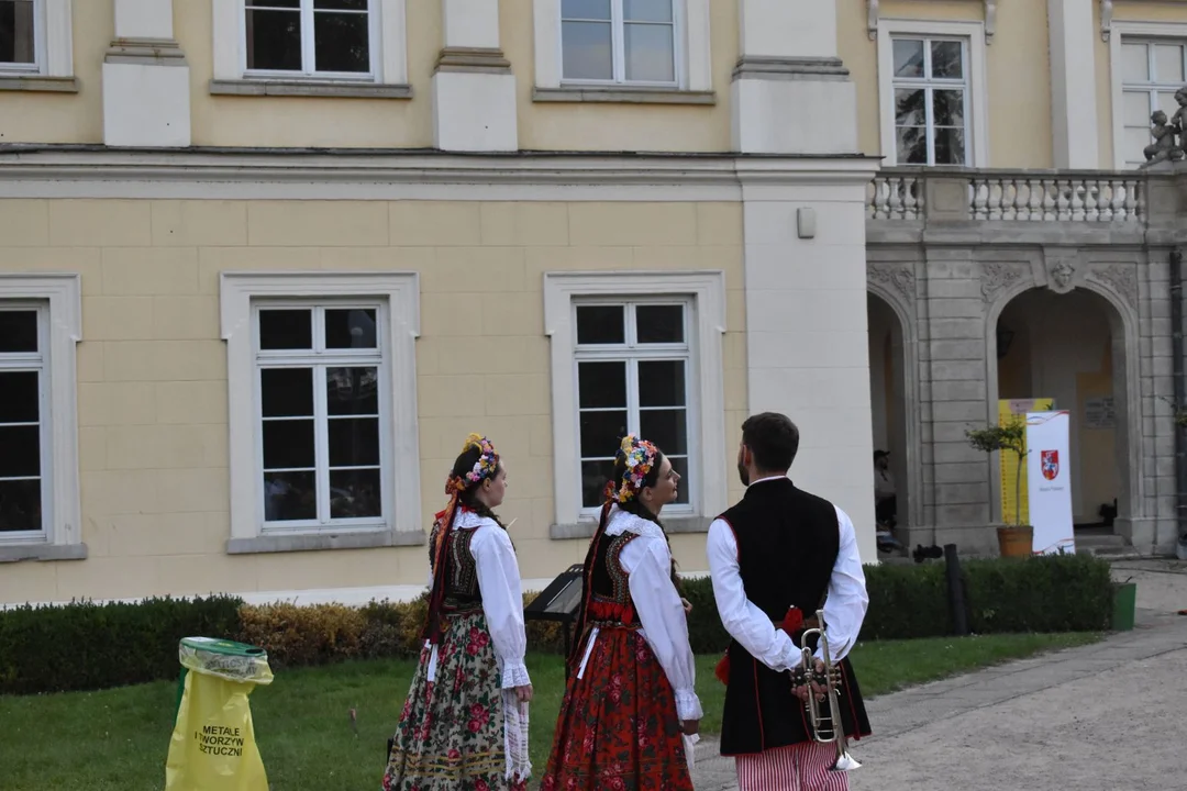 Za nami 3 dzień Międzynarodowego Festiwalu Folklorystycznego. Zobacz fotorelację prosto ze Skweru Niepodległości