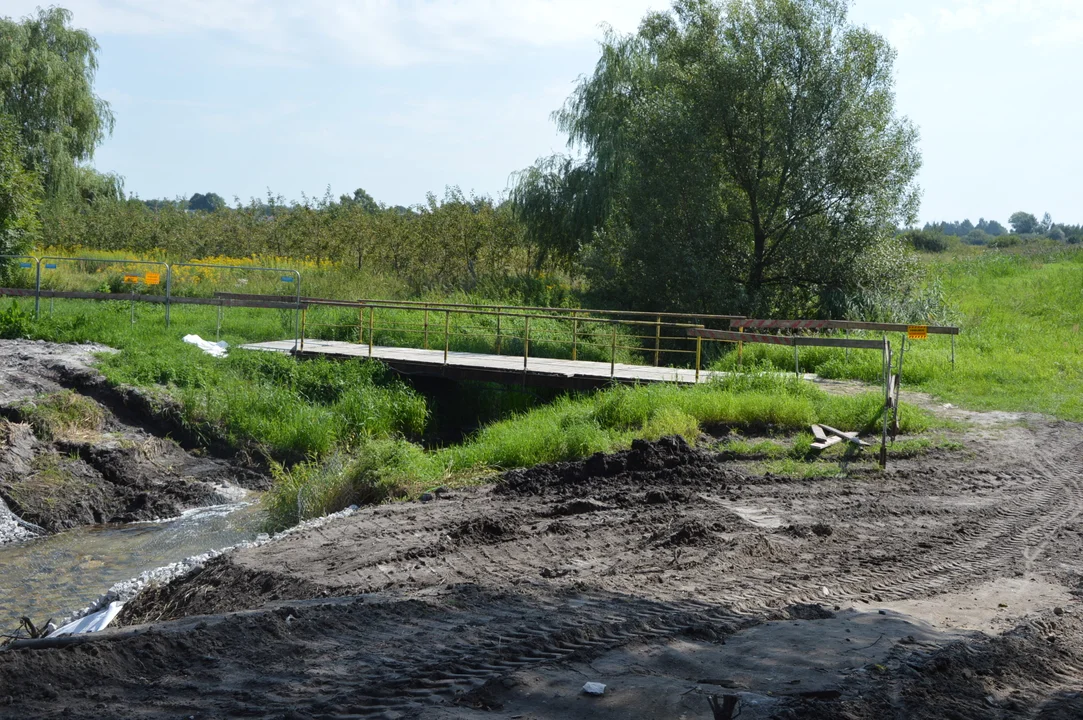 Trwają prace związane z przebudową mostu znajdującego się na ul. Pomorskiej w Opolu Lubelskim