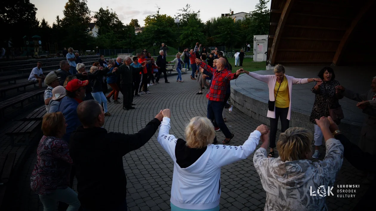 Letnia potańcówka w samym środku Łukowa