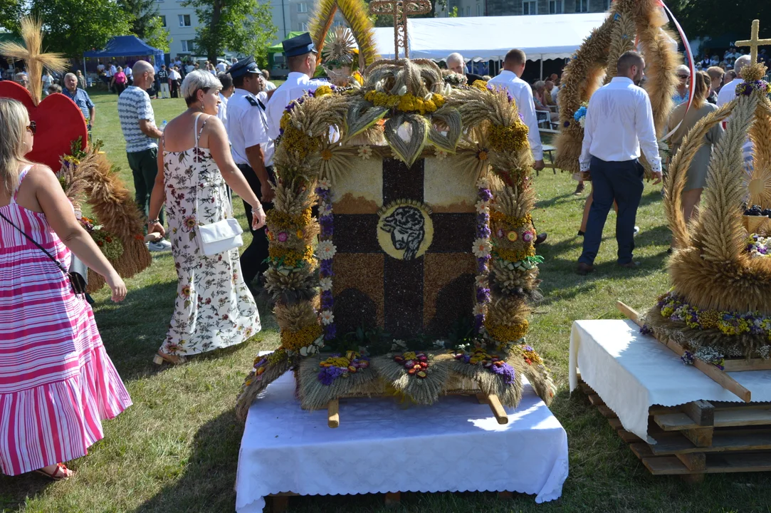 W niedzielę w Józefowie nad Wisłą odbyły się Dożynki Gminne