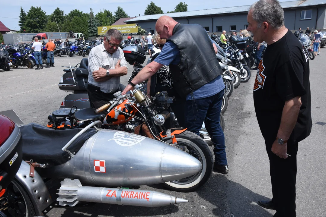 Motocykliści opanowali Łuków. Część I