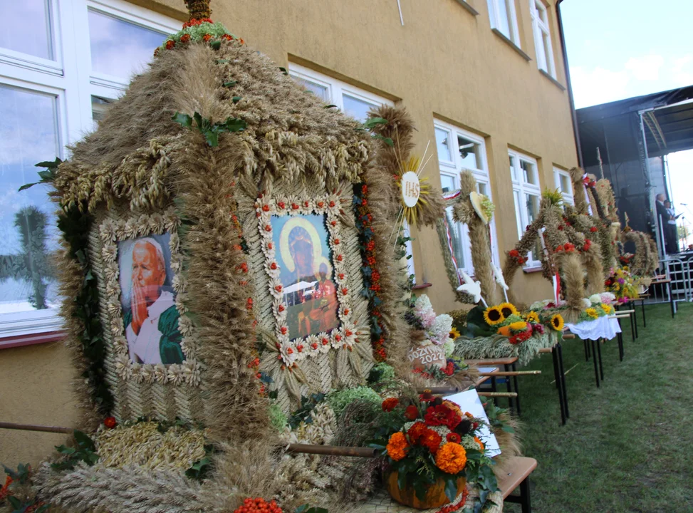 Dożynki w Ostrówku i konkurs wieńców