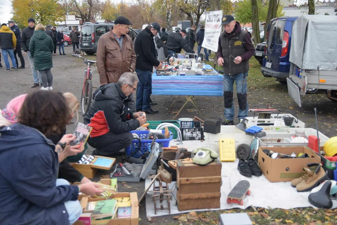 Pchli Targ  w niedzielę 5 listopada