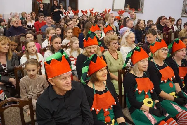 Opole Lubelskie: Świąteczne Spotkanie Integracyjne PCK (ZDJĘCIA, VIDEO) - Zdjęcie główne