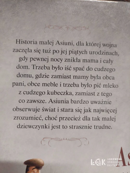 Dawid Grudzień z ŁOK na spotkaniu autorskim z Joanną Papuzińską