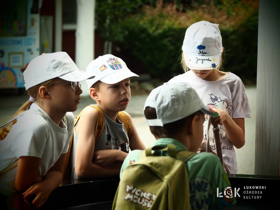 Wakacje z ŁOK. Farma iluzji i pokaz magii