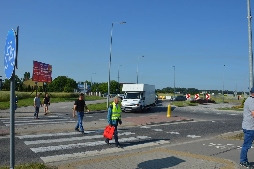 Poniedziałkowa akcja protestacyjna producentów malin w Opolu Lubelskim