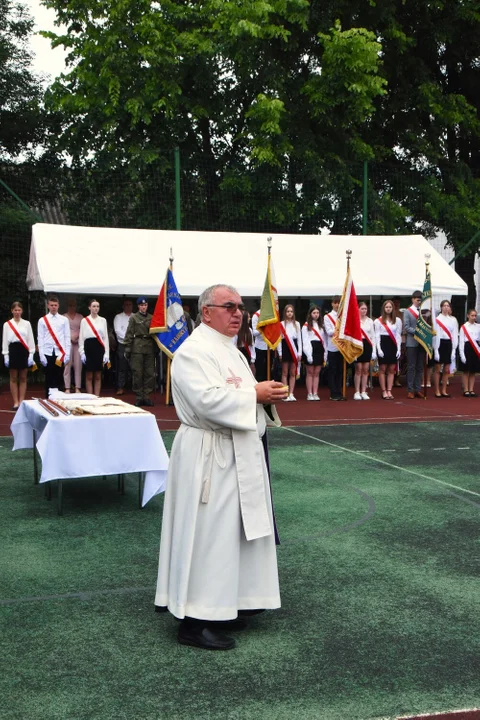 Szkoła Podstawowa w Radoryżu Kościelnym ma nowego patrona. To znany pisarz