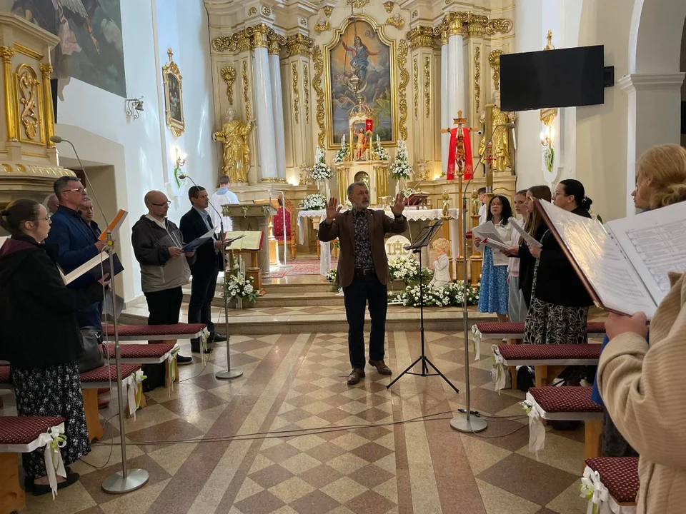 Koncert po warsztatach pieśni liturgicznej - parafia WNMP w Biłgoraju
