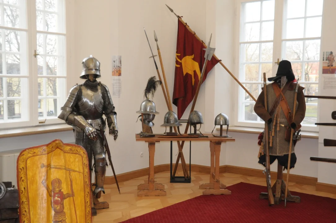 Finisaż wystawy „Proch i stal. Uzbrojenie wojsk zaciężnych od XV do XVII wieku”,  „Pieśni żołnierskie przez wieki”