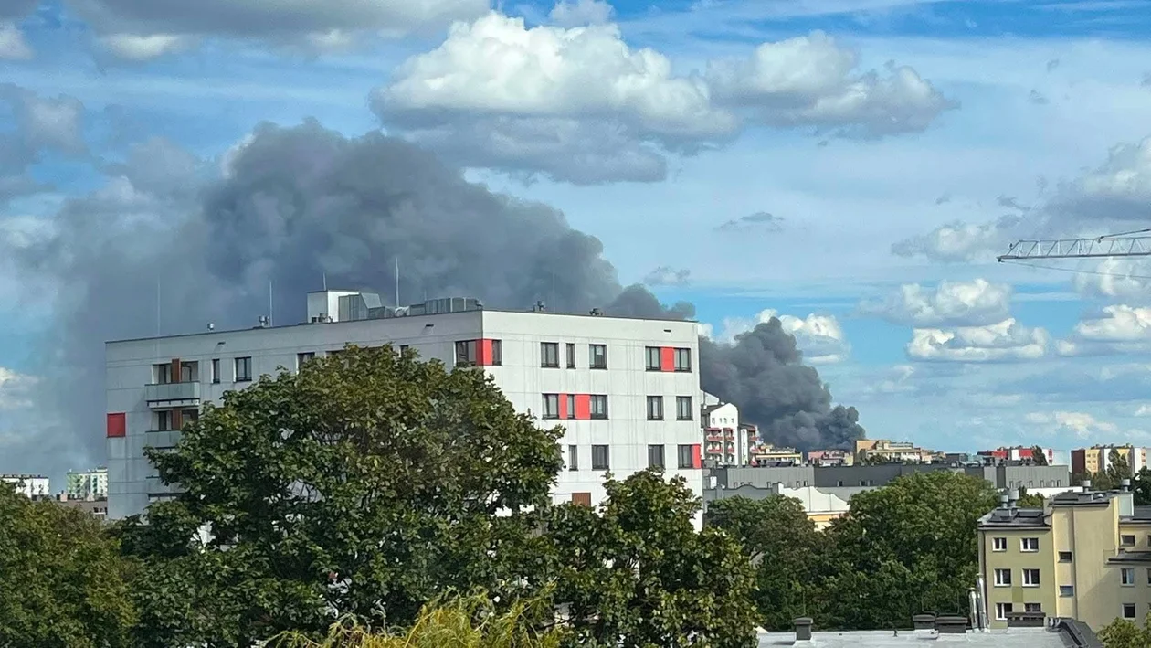 Duży pożar w Lublinie. Dym widać z daleka