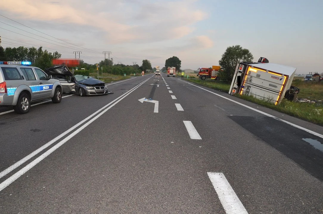 Międzyrzec Podlaski: Tragiczny wypadek na skrzyżowaniu. Nie żyje jedna osoba