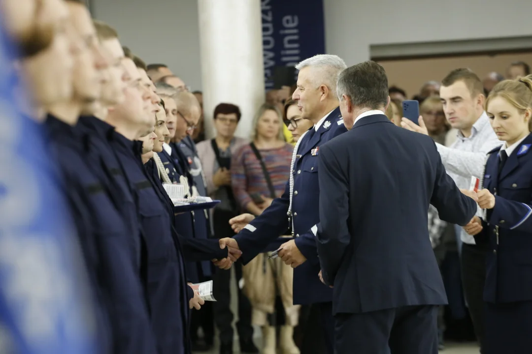 Nowi funkcjonariusze w szeregach lubelskiej policji. Złożyli już uroczyste ślubowanie