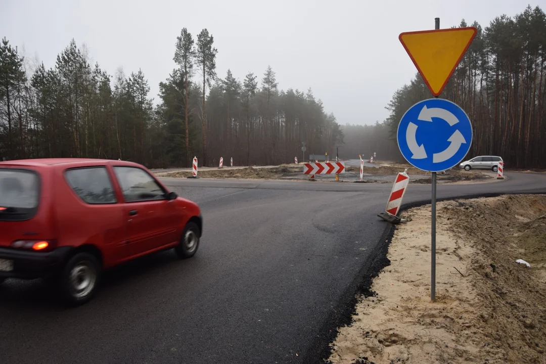 Przebudowa drogi na Pojezierze Łęczyńsko-Włodawskie idzie pełną parą