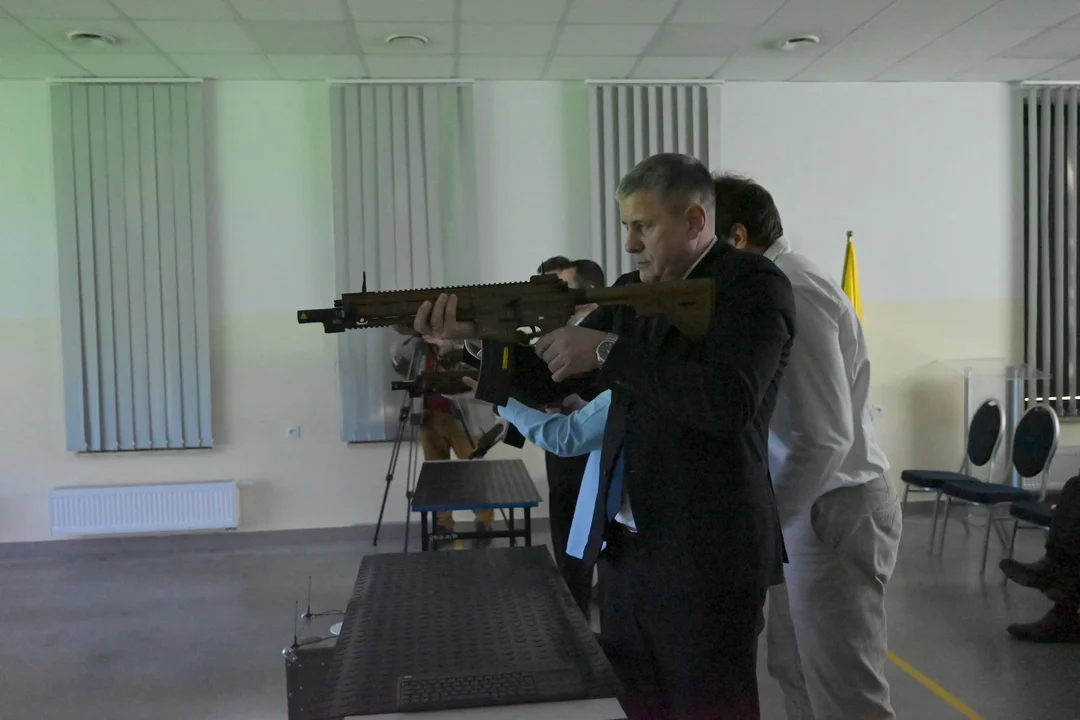 Otwarcie strzelnicy w ZSP.  Starosta zapowiada utworzenie klasy wojskowej - Zdjęcie główne