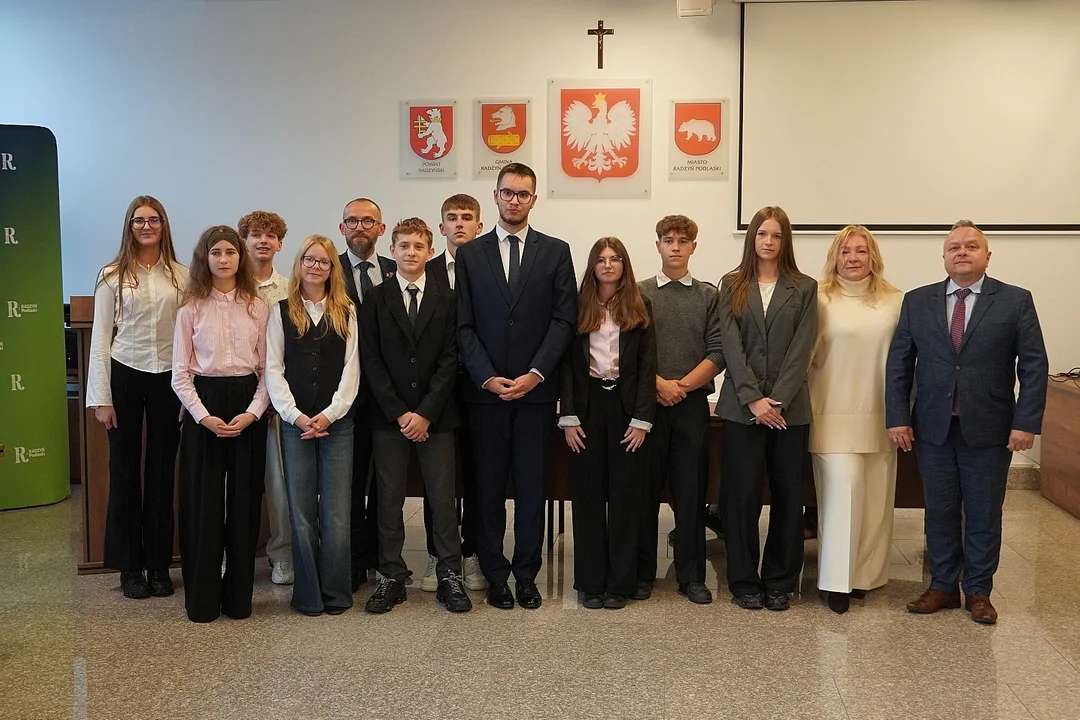 Młodzieżowa Rada Miasta Radzynia rozpoczęła drugą kadencję. Kto będzie reprezentował młodych? - Zdjęcie główne