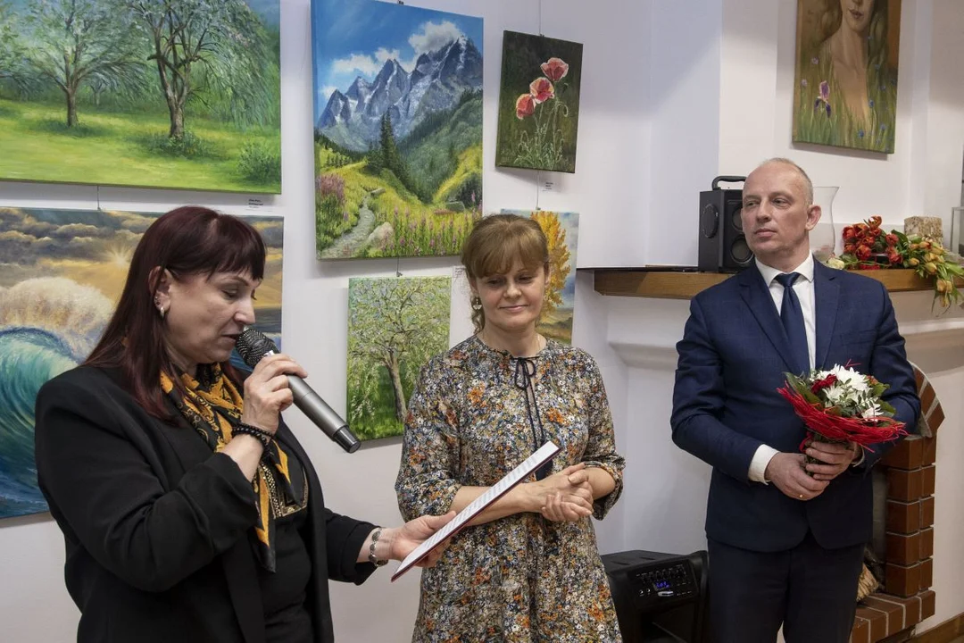 ,,Radość tworzenia" wystawa malarstwa Aliny Pięta w Muzeum Regionalnym z okazji Dnia Kobiet