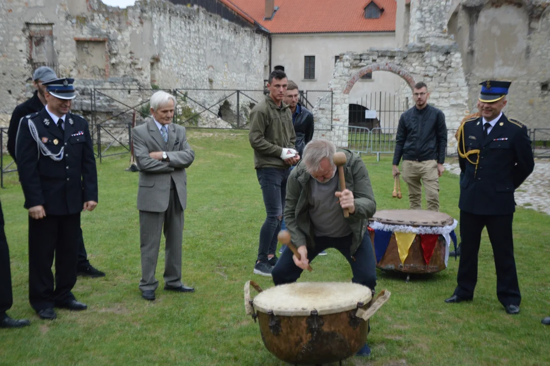 Bębniarze zagościli w Janowcu